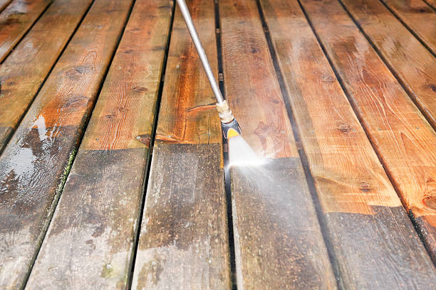 Best Parking Lot and Garage Cleaning  in Smithville, OH
